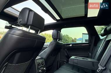 Внедорожник / Кроссовер Volkswagen Touareg 2014 в 