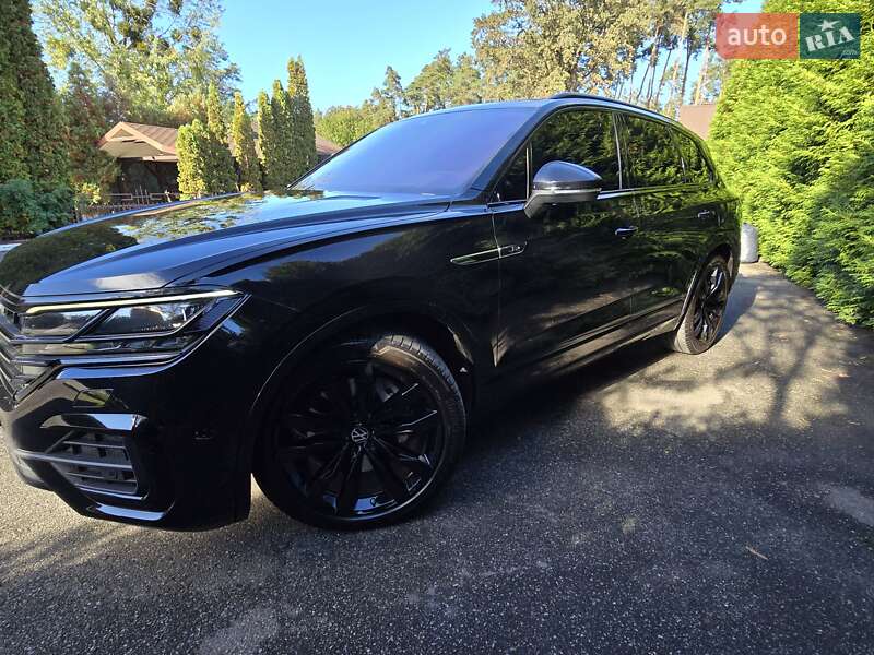 Внедорожник / Кроссовер Volkswagen Touareg 2022 в Ирпене