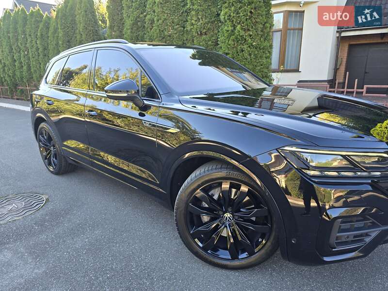 Внедорожник / Кроссовер Volkswagen Touareg 2022 в Ирпене