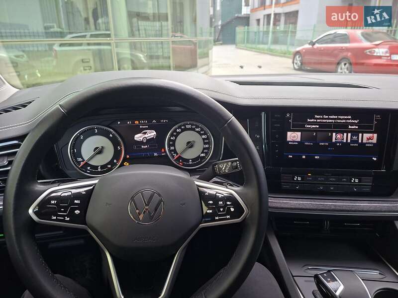 Внедорожник / Кроссовер Volkswagen Touareg 2021 в Хмельницком