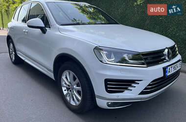 Внедорожник / Кроссовер Volkswagen Touareg 2018 в Киеве