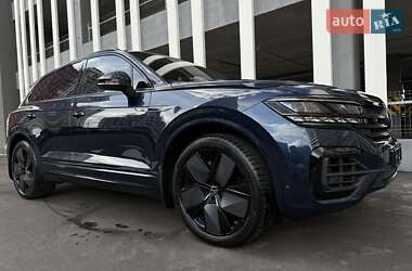 Позашляховик / Кросовер Volkswagen Touareg 2023 в Києві