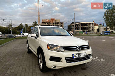 Внедорожник / Кроссовер Volkswagen Touareg 2011 в Львове