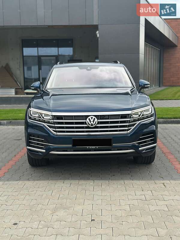 Внедорожник / Кроссовер Volkswagen Touareg 2019 в Мукачево