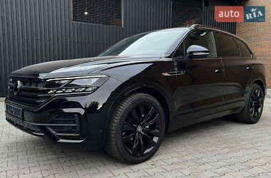 Внедорожник / Кроссовер Volkswagen Touareg 2022 в 