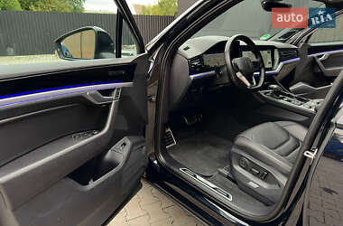Внедорожник / Кроссовер Volkswagen Touareg 2022 в 