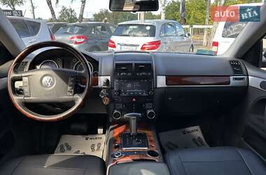 Внедорожник / Кроссовер Volkswagen Touareg 2006 в 