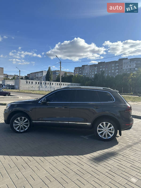Внедорожник / Кроссовер Volkswagen Touareg 2012 в Черкассах фото 2 Внедорожник / Кроссовер Volkswagen Touareg 2012 в Черкассах