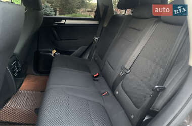Внедорожник / Кроссовер Volkswagen Touareg 2012 в 