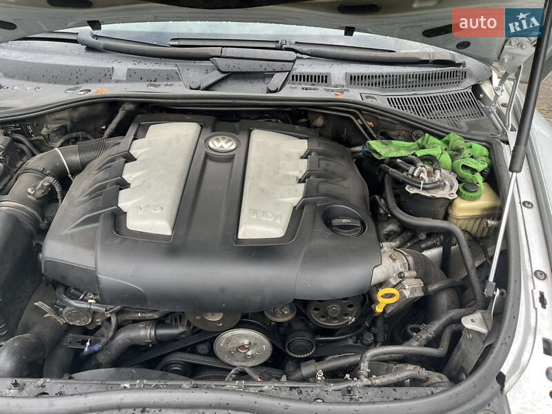 Внедорожник / Кроссовер Volkswagen Touareg 2004 в Коростене фото 12 Внедорожник / Кроссовер Volkswagen Touareg 2004 в Коростене