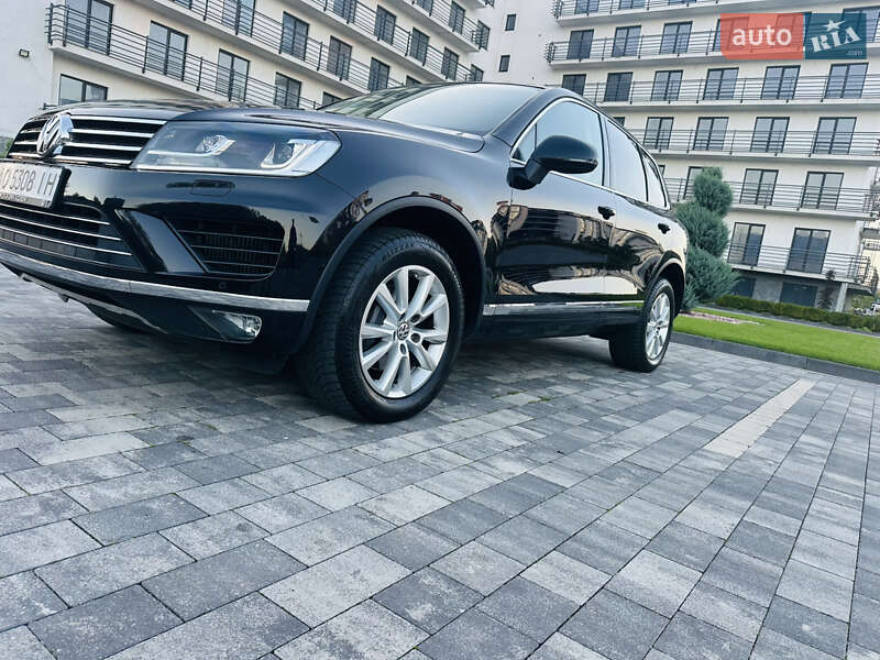 Внедорожник / Кроссовер Volkswagen Touareg 2017 в Мукачево