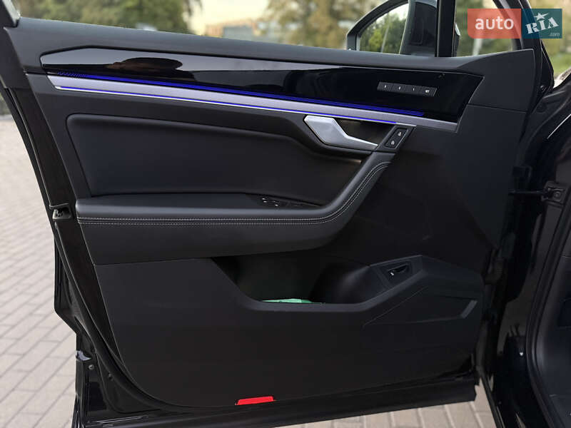 Внедорожник / Кроссовер Volkswagen Touareg 2019 в Ровно