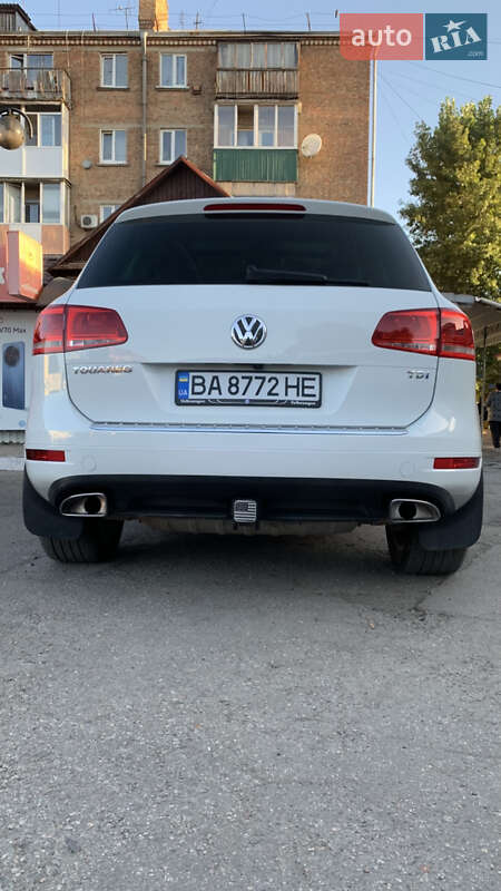 Внедорожник / Кроссовер Volkswagen Touareg 2014 в Знаменке