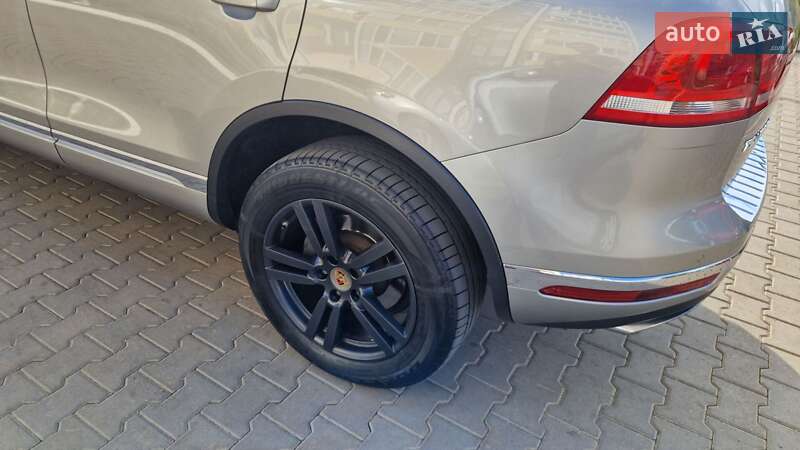 Внедорожник / Кроссовер Volkswagen Touareg 2015 в Одессе фото 8 Внедорожник / Кроссовер Volkswagen Touareg 2015 в Одессе