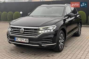 Внедорожник / Кроссовер Volkswagen Touareg 2019 в 