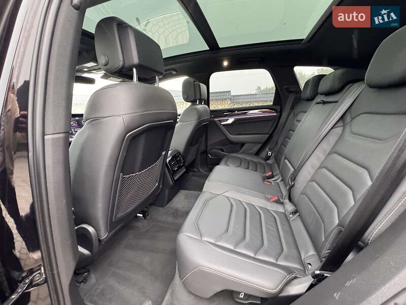 Внедорожник / Кроссовер Volkswagen Touareg 2019 в Львове фото 32 Внедорожник / Кроссовер Volkswagen Touareg 2019 в Львове