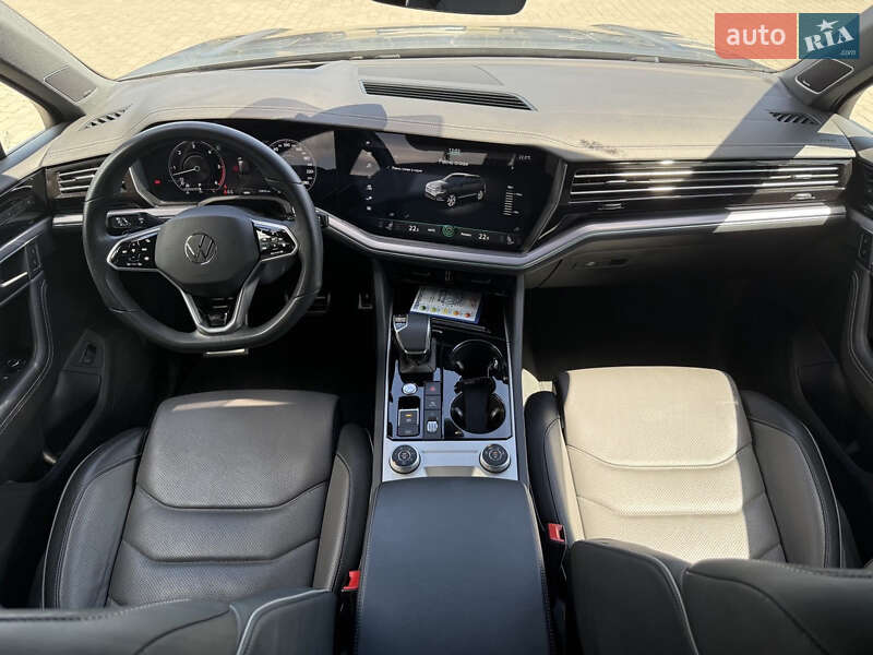 Внедорожник / Кроссовер Volkswagen Touareg 2023 в Черновцах