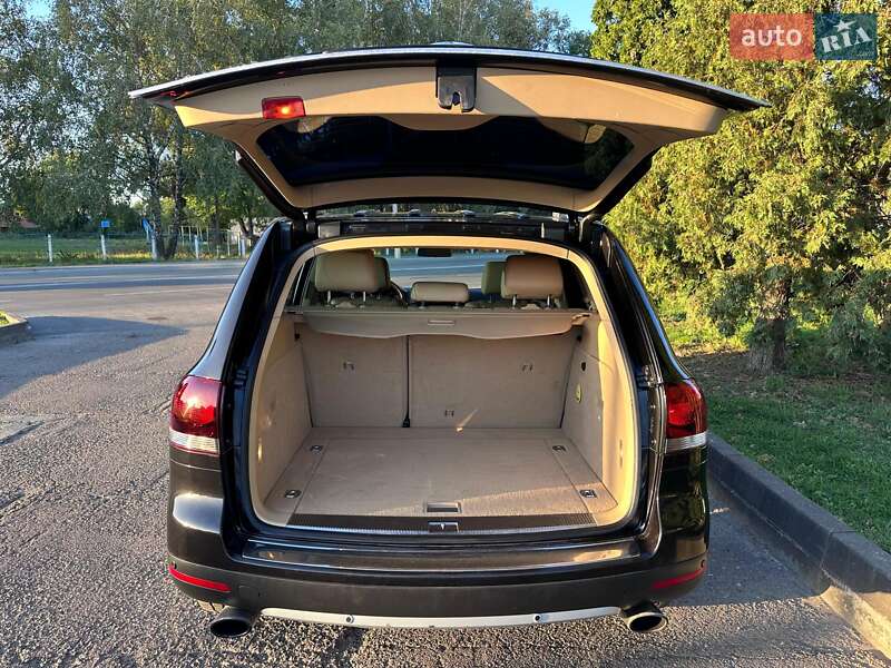 Внедорожник / Кроссовер Volkswagen Touareg 2007 в Черновцах