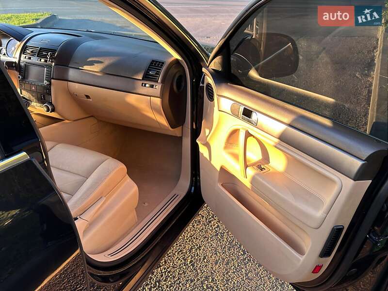 Внедорожник / Кроссовер Volkswagen Touareg 2007 в Черновцах