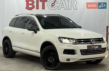 Внедорожник / Кроссовер Volkswagen Touareg 2011 в Одессе