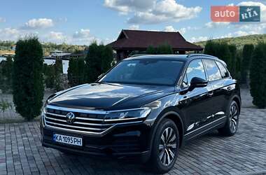 Позашляховик / Кросовер Volkswagen Touareg 2025 в Чернівцях