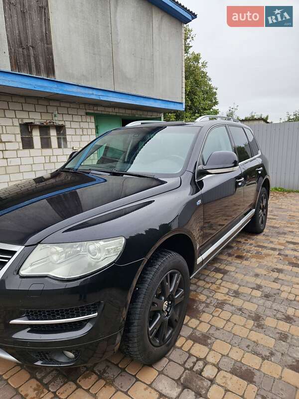 Внедорожник / Кроссовер Volkswagen Touareg 2008 в Броварах