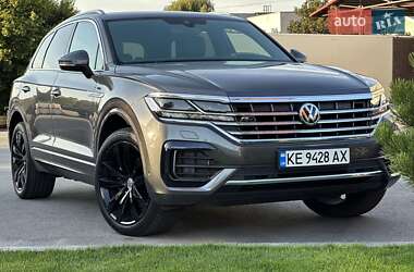 Внедорожник / Кроссовер Volkswagen Touareg 2019 в Днепре