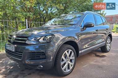 Позашляховик / Кросовер Volkswagen Touareg 2012 в Житомирі