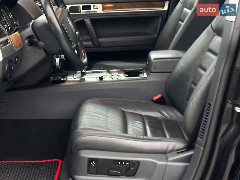 Внедорожник / Кроссовер Volkswagen Touareg 2008 в Дрогобыче