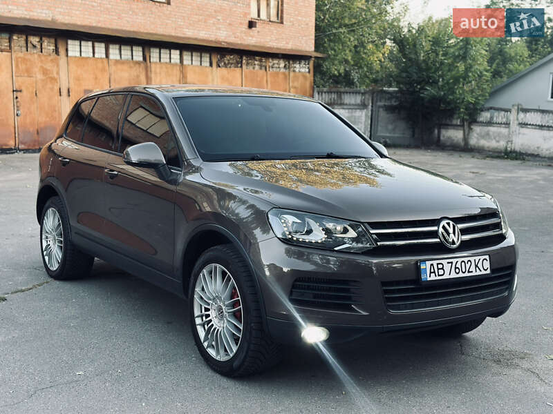 Позашляховик / Кросовер Volkswagen Touareg 2010 в Вінниці