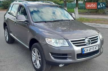 Внедорожник / Кроссовер Volkswagen Touareg 2008 в Малине