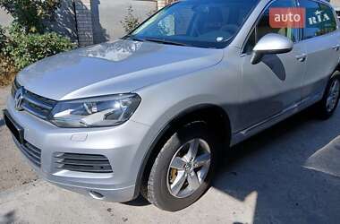 Внедорожник / Кроссовер Volkswagen Touareg 2012 в 