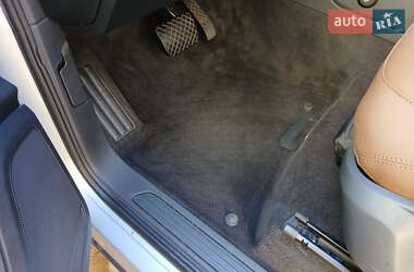 Внедорожник / Кроссовер Volkswagen Touareg 2012 в 