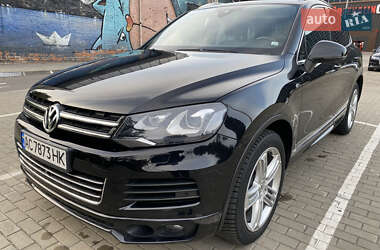Внедорожник / Кроссовер Volkswagen Touareg 2013 в Луцке