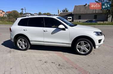 Внедорожник / Кроссовер Volkswagen Touareg 2016 в 