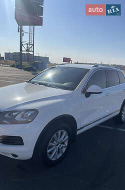 Внедорожник / Кроссовер Volkswagen Touareg 2012 в Одессе