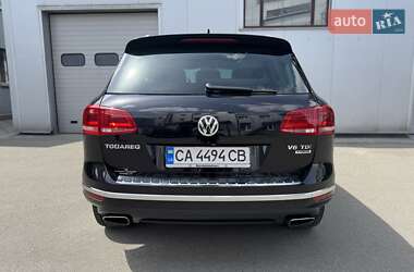 Позашляховик / Кросовер Volkswagen Touareg 2014 в  фото 6 Позашляховик / Кросовер Volkswagen Touareg 2014 в