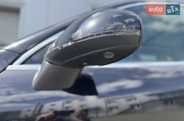 Позашляховик / Кросовер Volkswagen Touareg 2014 в  фото 13 Позашляховик / Кросовер Volkswagen Touareg 2014 в