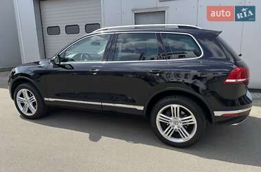 Позашляховик / Кросовер Volkswagen Touareg 2014 в  фото 15 Позашляховик / Кросовер Volkswagen Touareg 2014 в