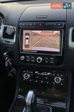 Позашляховик / Кросовер Volkswagen Touareg 2014 в  фото 44 Позашляховик / Кросовер Volkswagen Touareg 2014 в