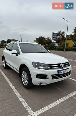 Позашляховик / Кросовер Volkswagen Touareg 2012 в Житомирі