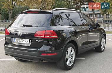 Внедорожник / Кроссовер Volkswagen Touareg 2010 в 