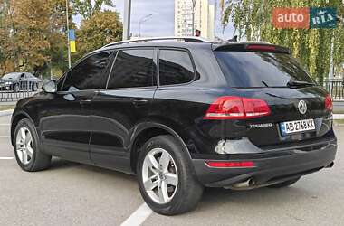 Внедорожник / Кроссовер Volkswagen Touareg 2010 в 