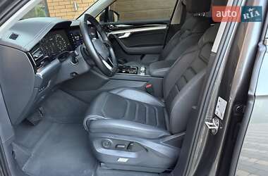 Внедорожник / Кроссовер Volkswagen Touareg 2020 в 
