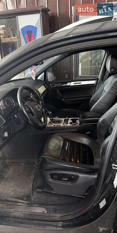 Позашляховик / Кросовер Volkswagen Touareg 2012 в Києві фото 8 Позашляховик / Кросовер Volkswagen Touareg 2012 в Києві
