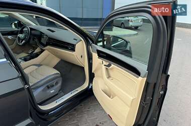 Внедорожник / Кроссовер Volkswagen Touareg 2022 в 