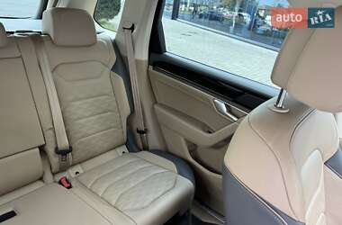 Внедорожник / Кроссовер Volkswagen Touareg 2022 в 