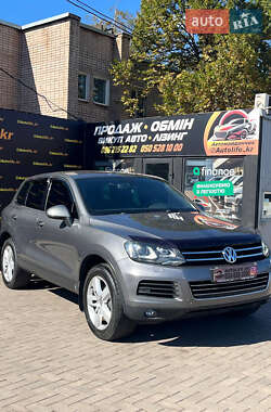 Позашляховик / Кросовер Volkswagen Touareg 2010 в Кривому Розі