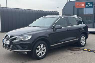 Позашляховик / Кросовер Volkswagen Touareg 2017 в Києві