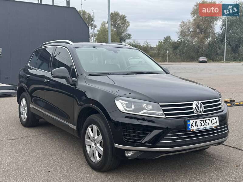 Внедорожник / Кроссовер Volkswagen Touareg 2017 в Киеве